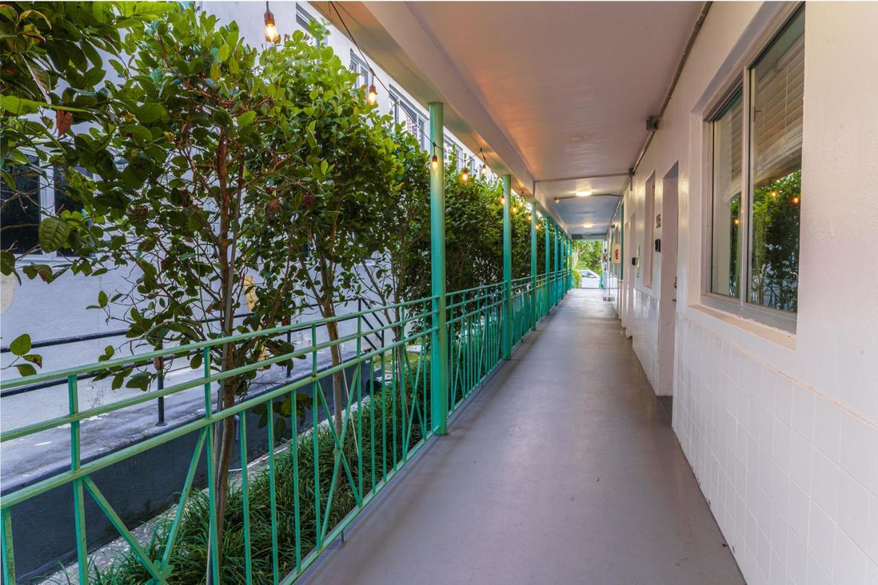 The Gem On 15Th Miami Beach Exterior photo